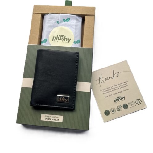 Noir Bifold Wallet Unisex plant-based leather Plushy Skinn